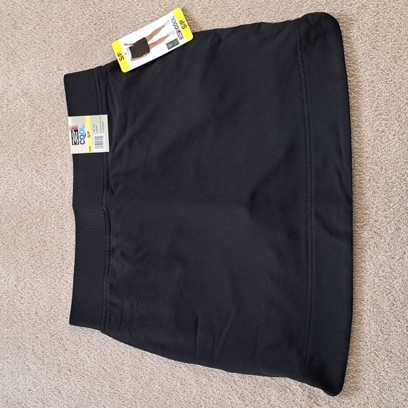 NWT 32° Degrees Active Skort Women's Small Black Stretch Skirt With Shorts - Picture 10 of 10
